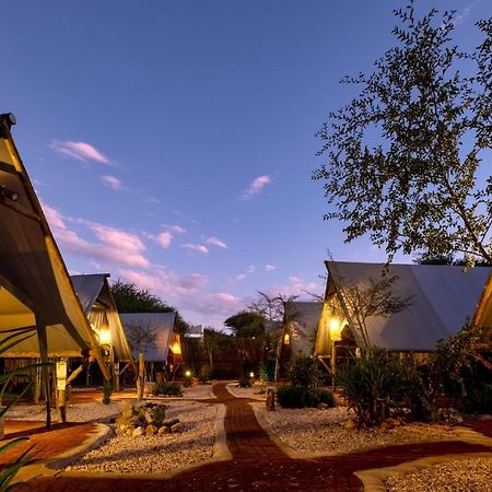 Hotel Urban Camp Windhoek Exterior foto